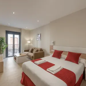 Apartamento Pinar Centro C/alvarez, Málaga